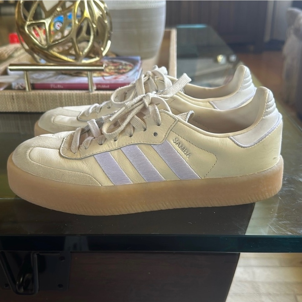 Adidas Sambaes Sambas Size 8 - image 1